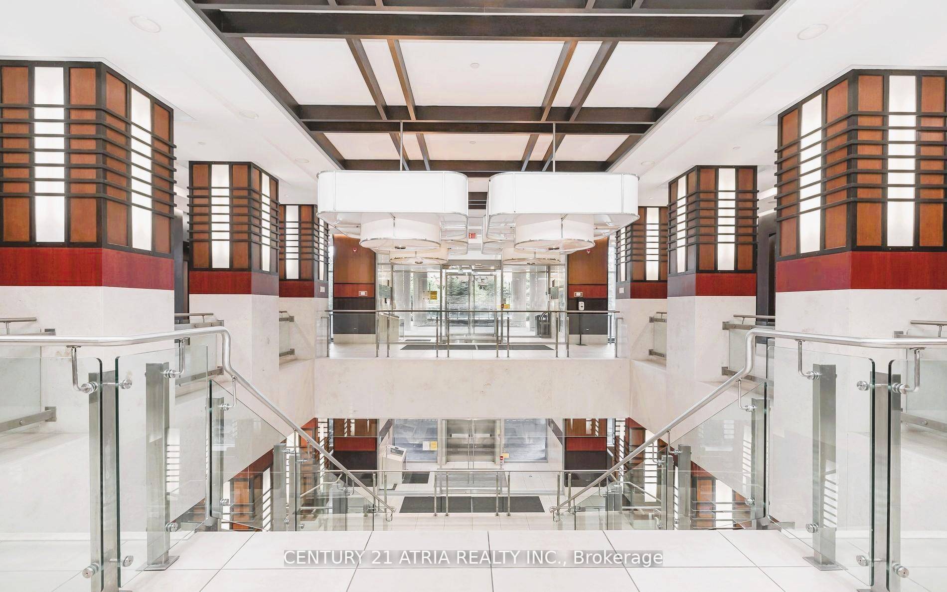 Experience luxury living at the prestigious Tridel Circa 1 Condo Situated in the coveted community of Unionville in Markham Spacious 1 bedroom suite 1 parking Abundant natural lighting 9 ft ...