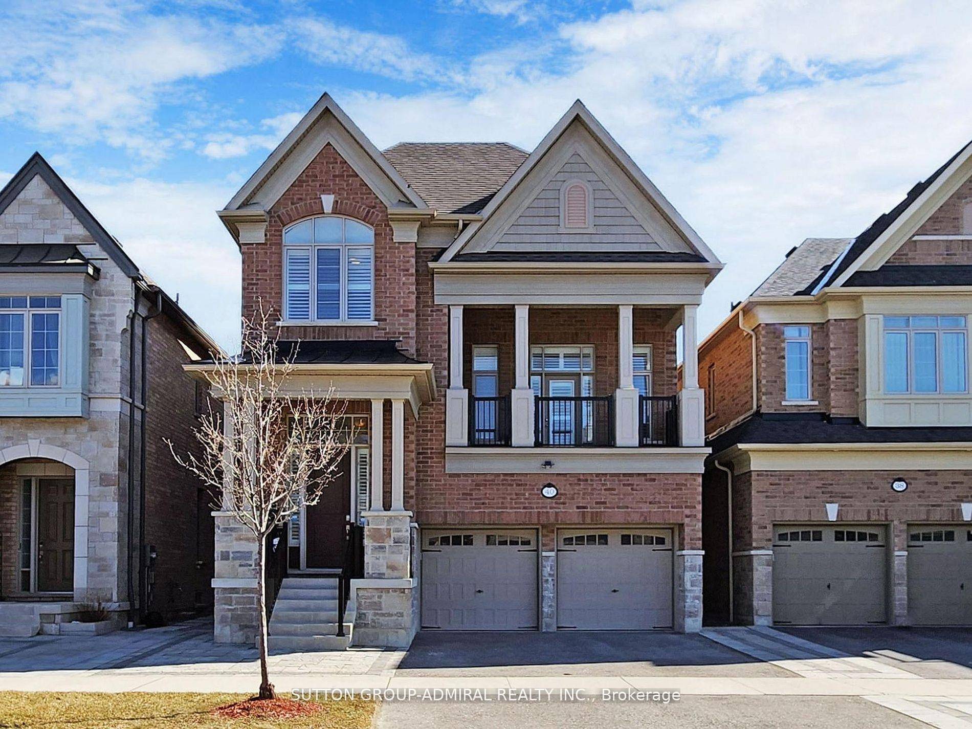 Stunning Heathwood Built Home Impeccably Maintained amp ; Thoughtfully Designed !