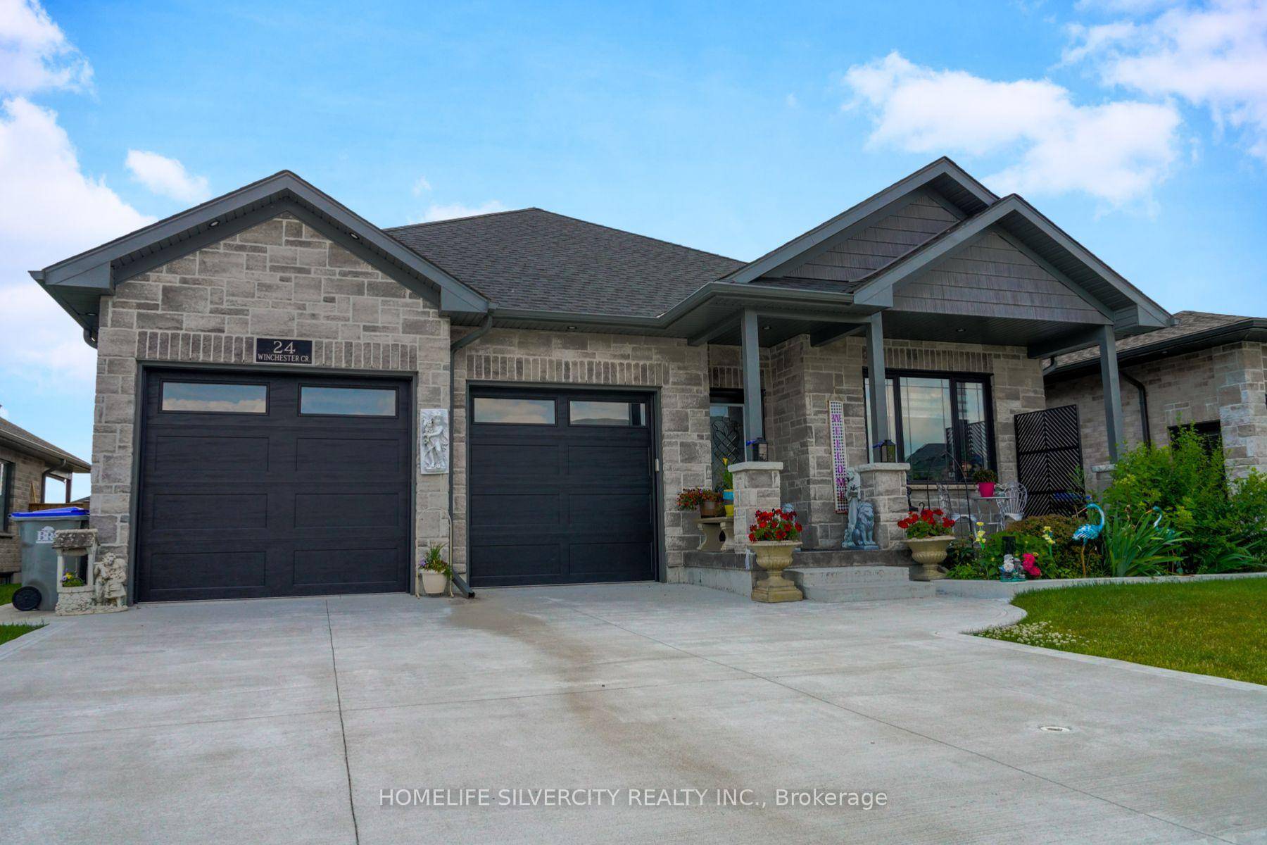 This stunning 2655 sq. ft.