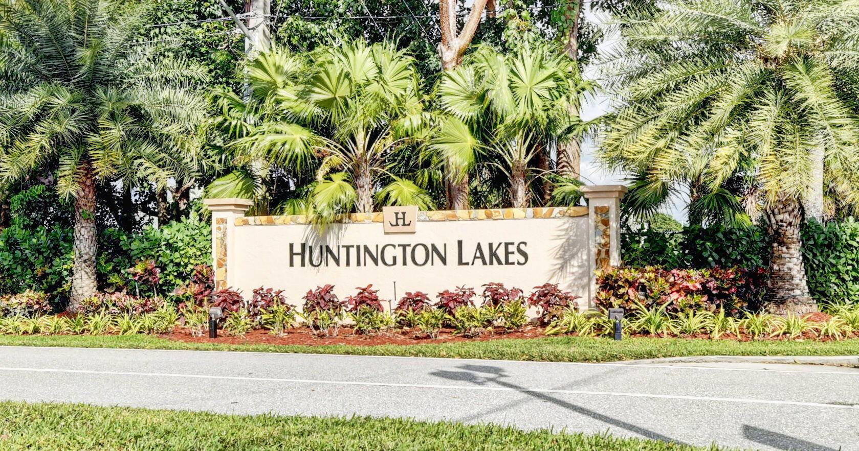 Move in Ready ! Discover this beautifully maintained corner penthouse unit, featuring a stunning kitchen with granite countertops, large pantry, and meticulous ceramic tile floors.