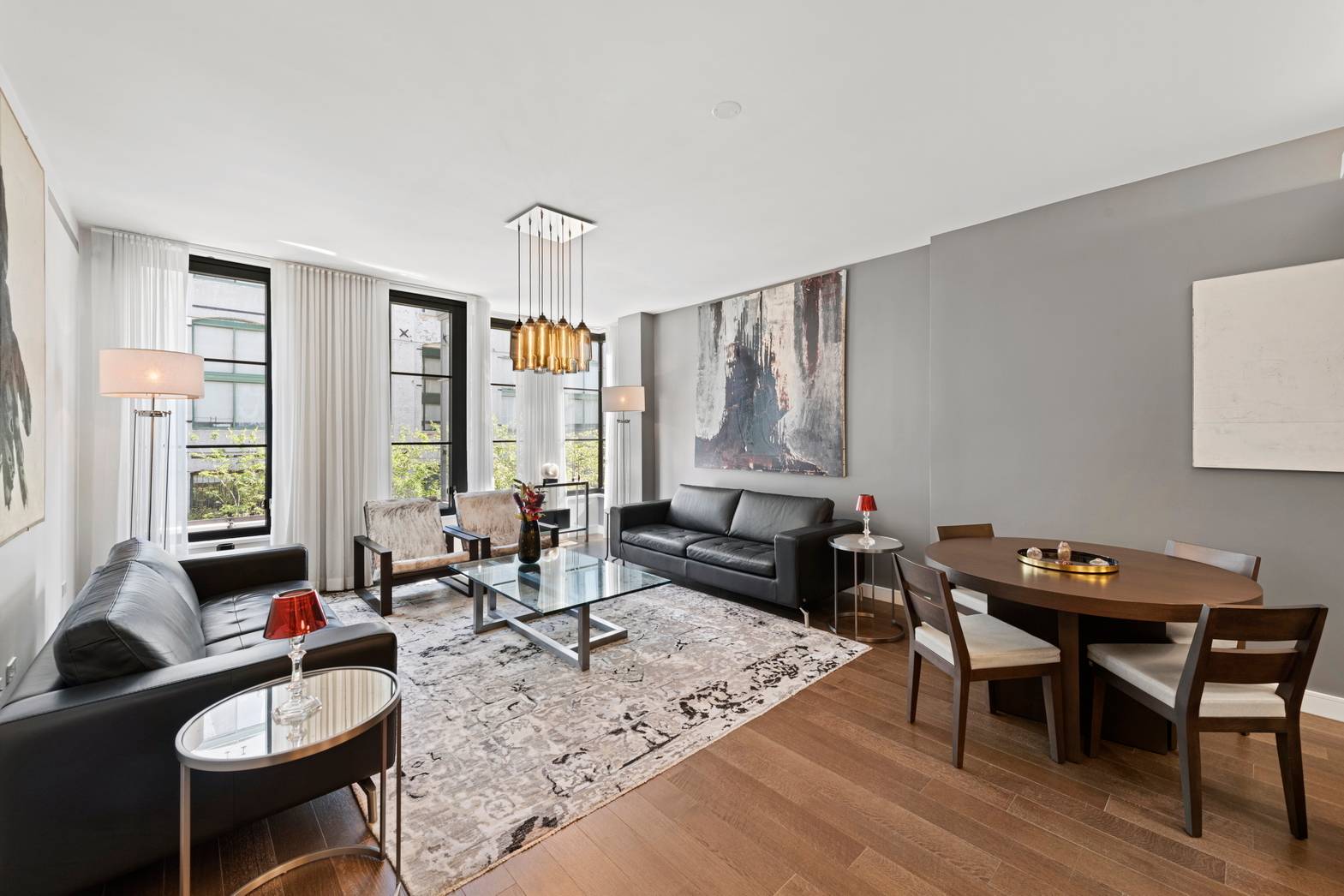 Impeccably redesigned bespoke 3 Bedroom, 2.