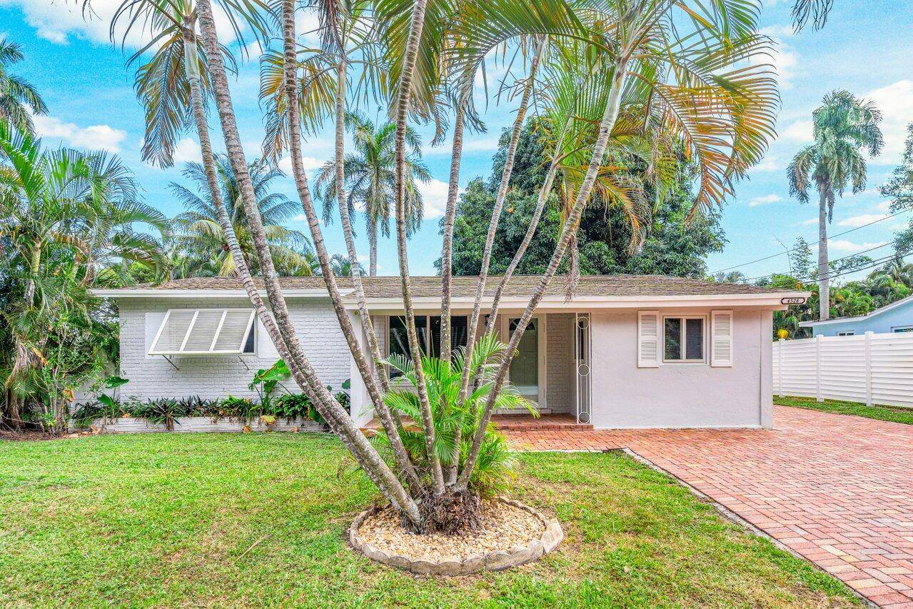 This beautiful 3 bedroom, 2 bathroom property in the heart of Dania Beach, ideally situated along a picturesque canal.