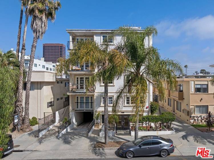 11842 Darlington Ave 2BR Brentwood La