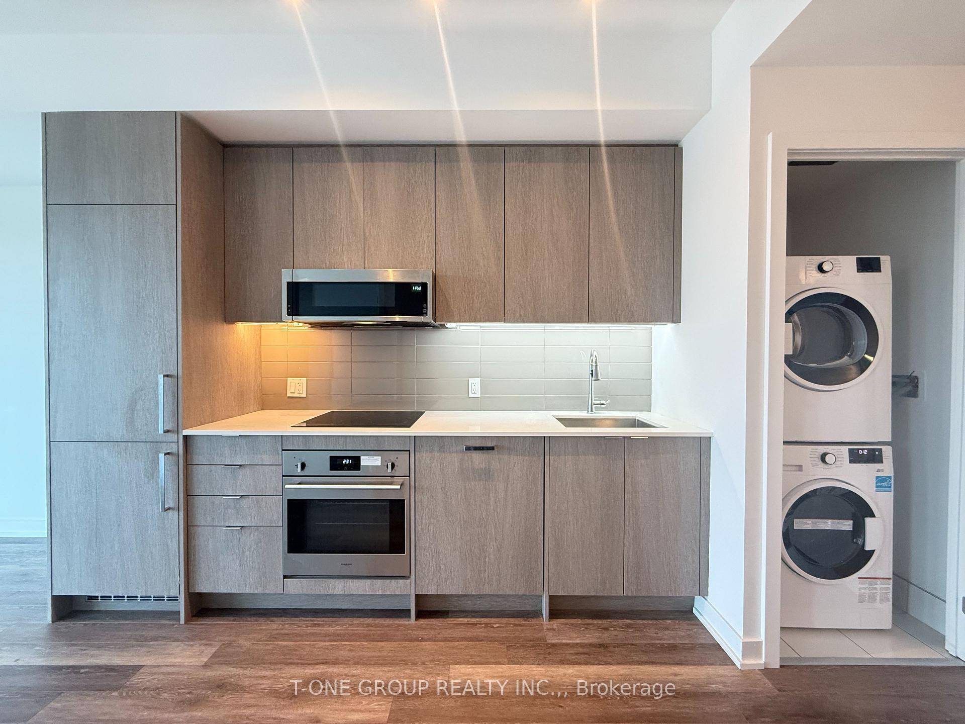 Welcome To This 2 Den, 2 Full Bath Suite In A Luxury Boutique Building At Lawrence Ave amp ; Avenue Rd, Nestled In The Prestigious Lawrence Park North Neighbourhood In ...