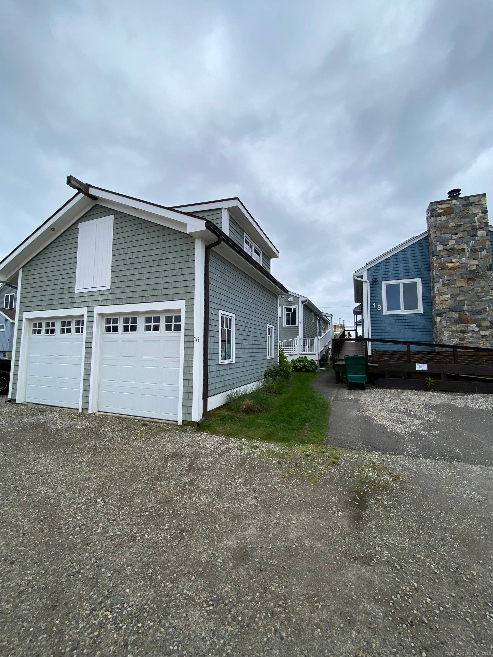 Meticulously Renovated Coastal Retreat 2 Bedrooms Designer Finishes Private Beach Access Meticulously renovated with designer finishes throughout, this stunning 2 bedroom, 1 1 2 bathroom home offers luxury living just ...