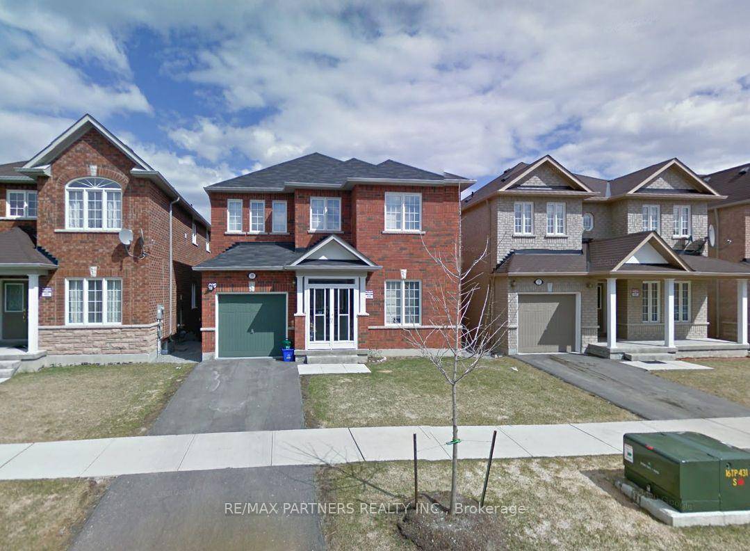 4 Bedroom Detached Home !