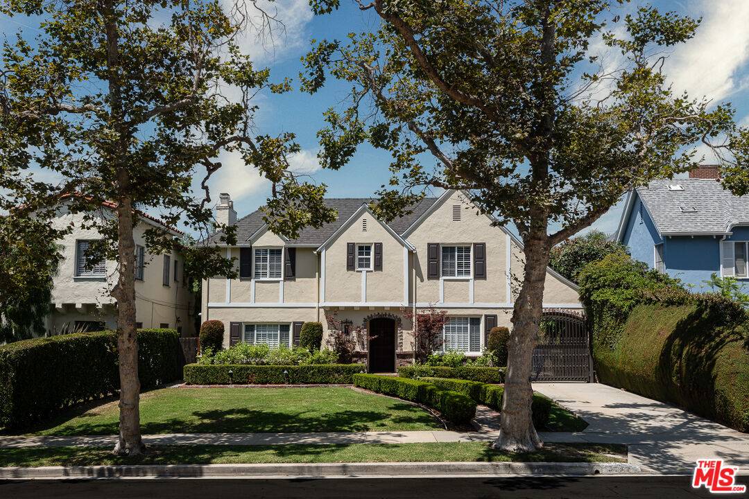 543  N June St 4BR Mid Wilshire La