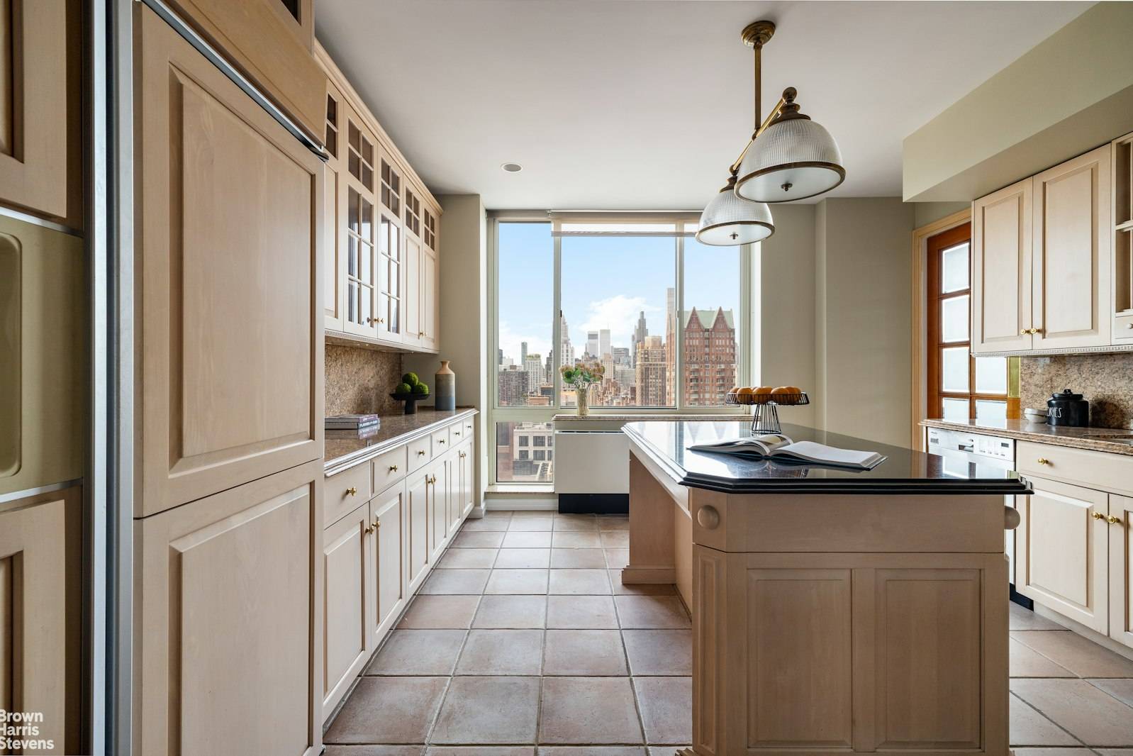 Introducing the Penthouse at 201 East 80th Street a full floor Upper East Side dream home offering panoramic skyline views and the opportunity for custom design in every direction.