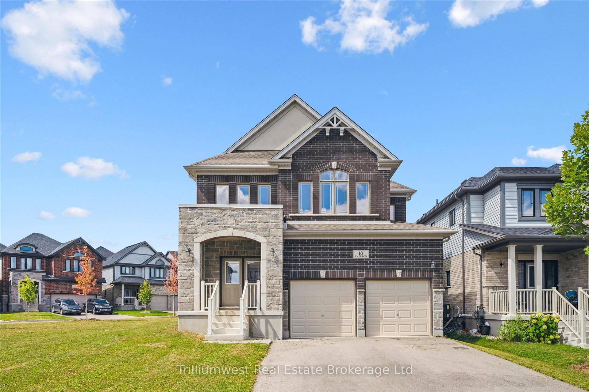 Discover this elegant 3 bedroom, 3 bathroom luxury home for rent in one of East Guelphs newer and family friendly neighbourhoods.