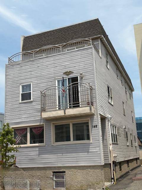 2 Dwelling House For Sale.