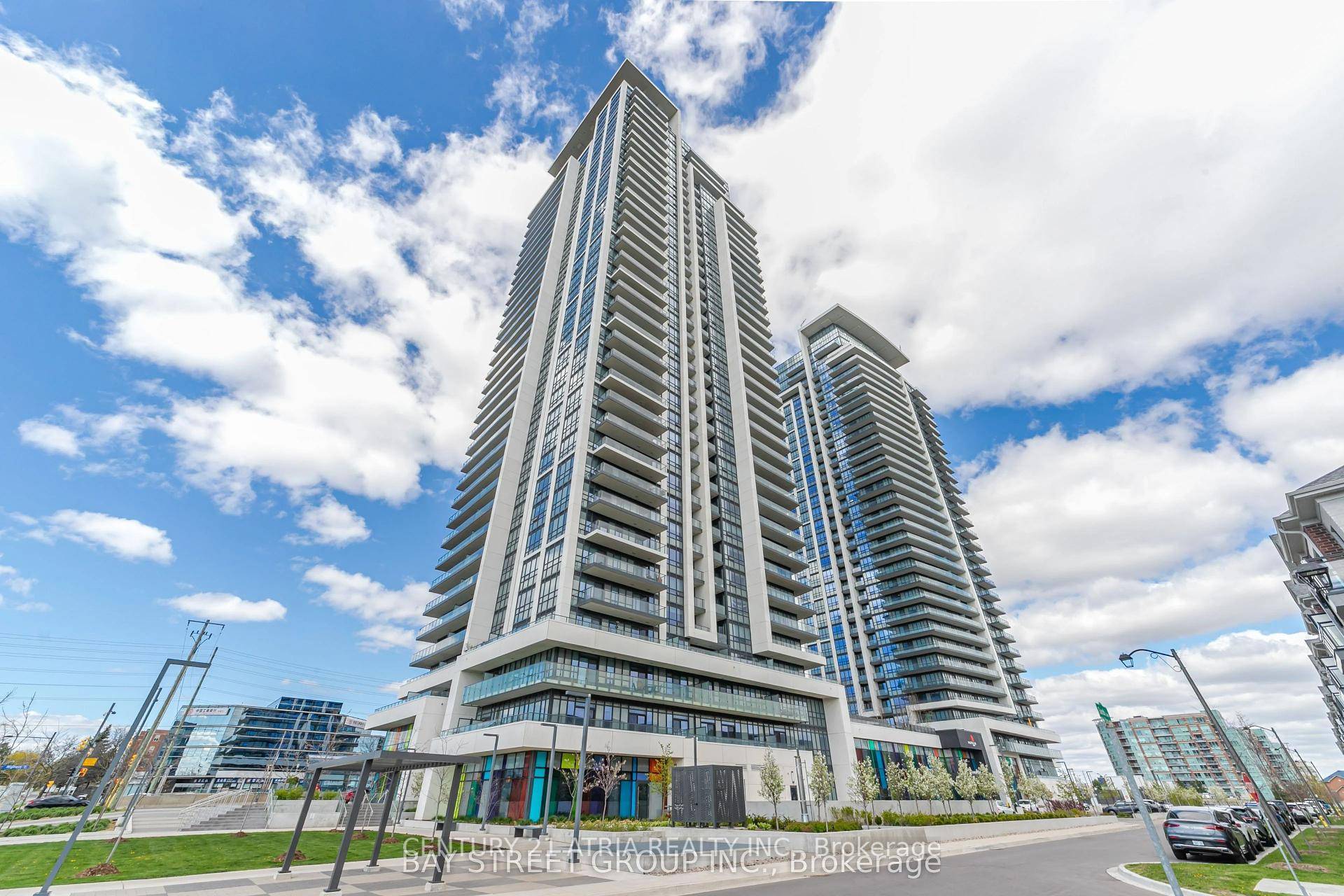 Luxurious 2 bedroom 2 full bathroom condo unit at Pavilia Towers In Thornhill.
