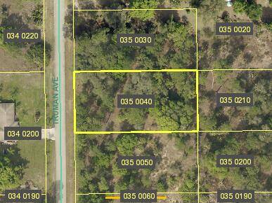 Beautiful Lehigh Acres, not too far from Florida west coast beaches, tons of new construction going on right now.