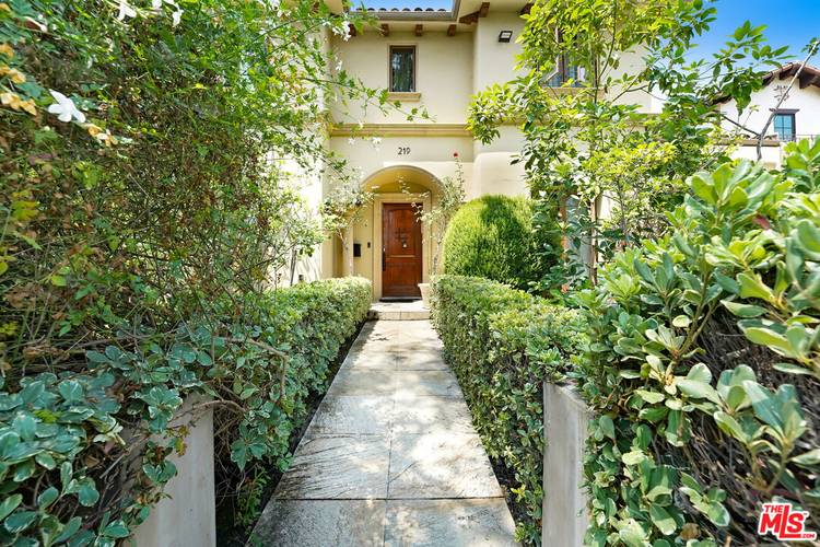 219  S Willaman Dr 5BR Beverly Grove La