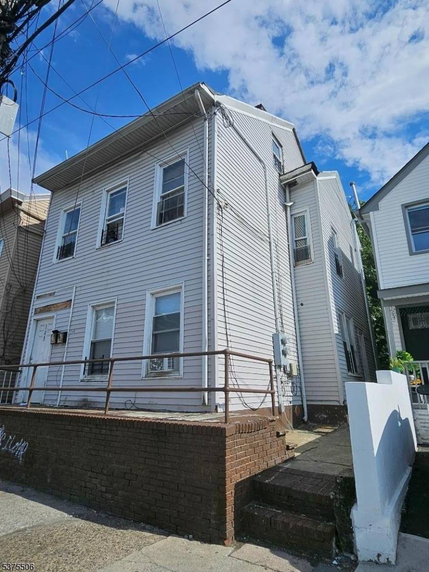 Excellent Investment opportunity in paterson !