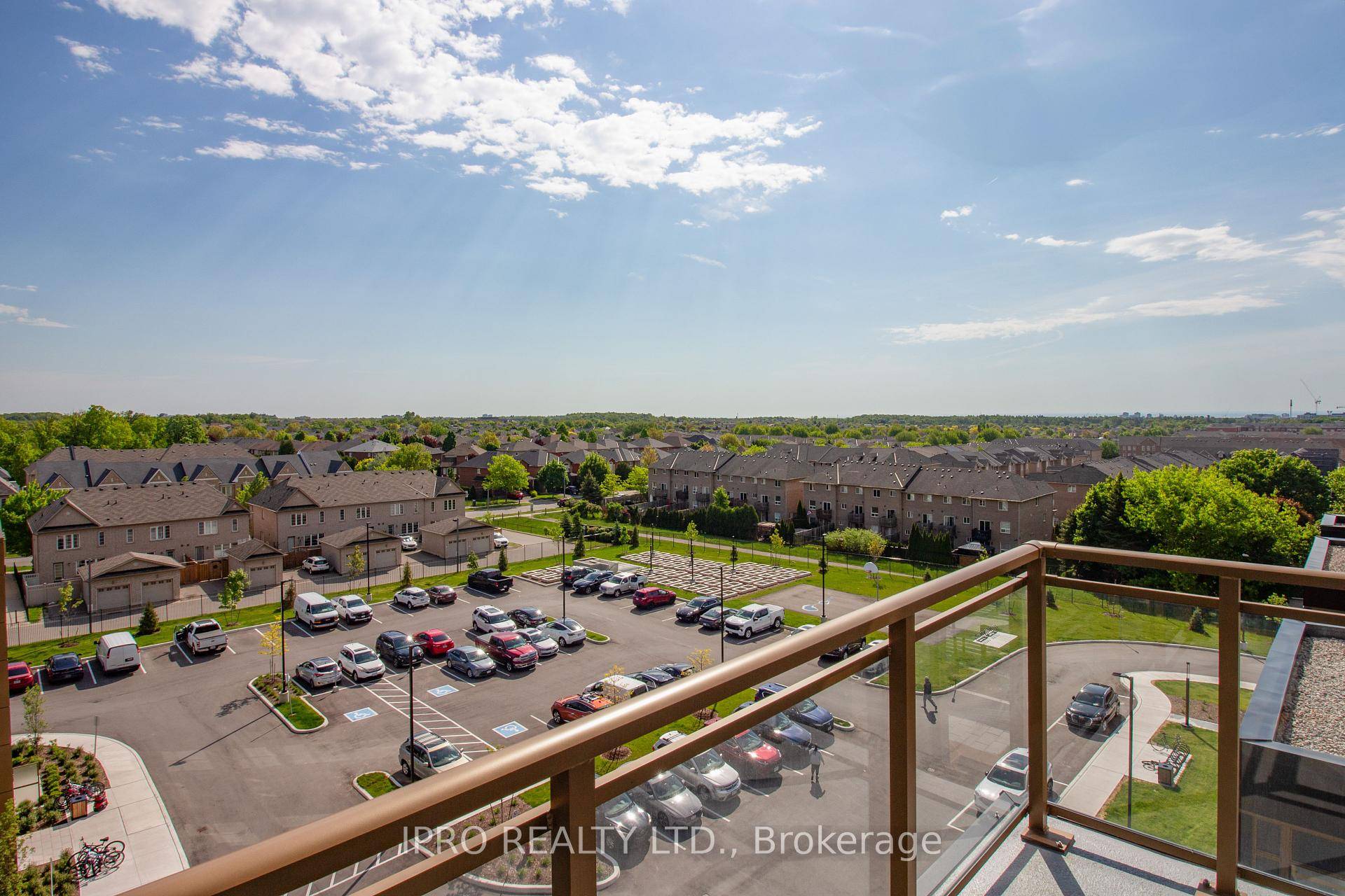 Absolutely stunning corner unit available for lease at 2333 Khalsa Gate, Unit 603, Oakville !