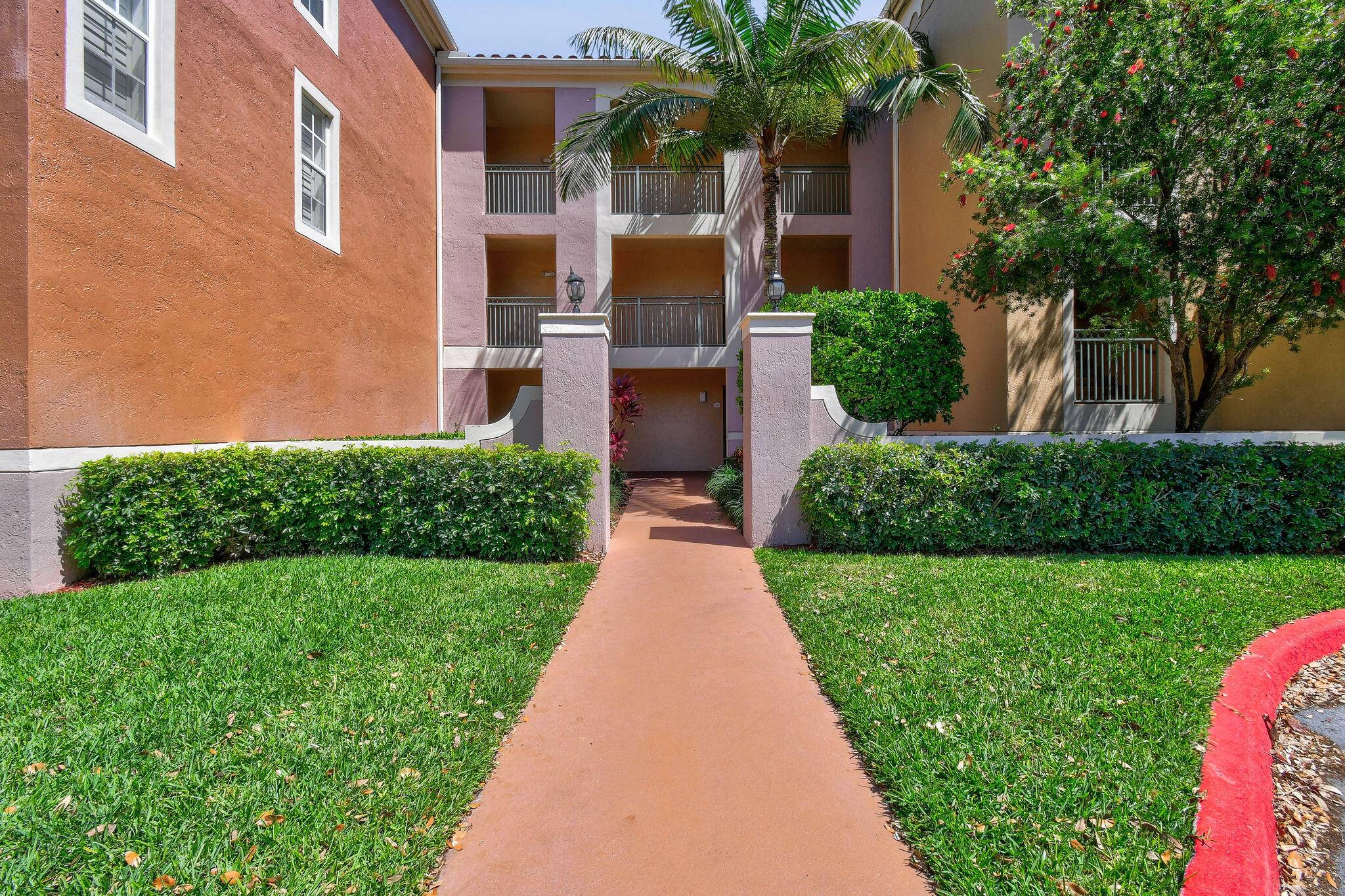 GROUND FLOOR condo at Wellington's premier condo community.
