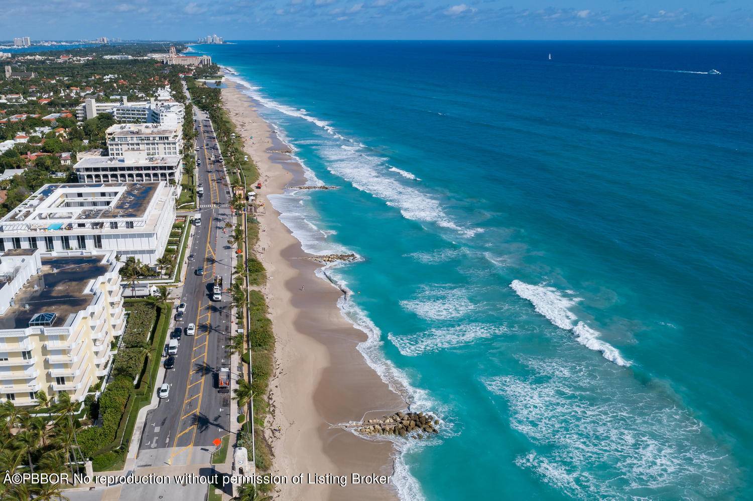 This is the only one bedroom rental located directly on the ocean in the heart of Palm Beach, period !