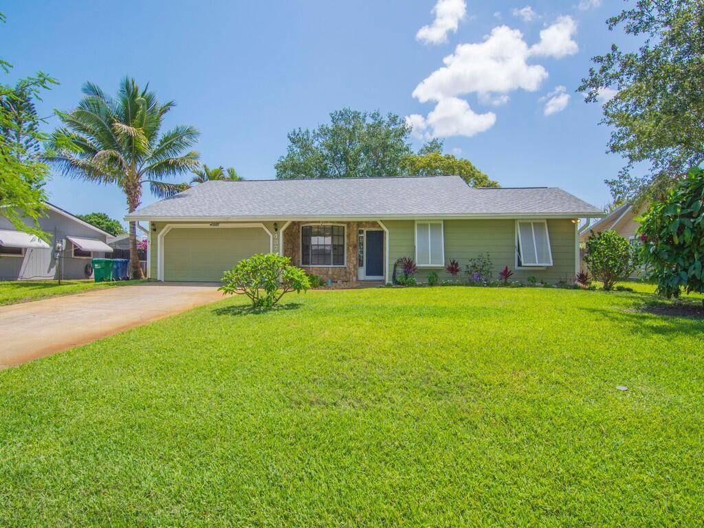 Comfortable, Spacious Updated !