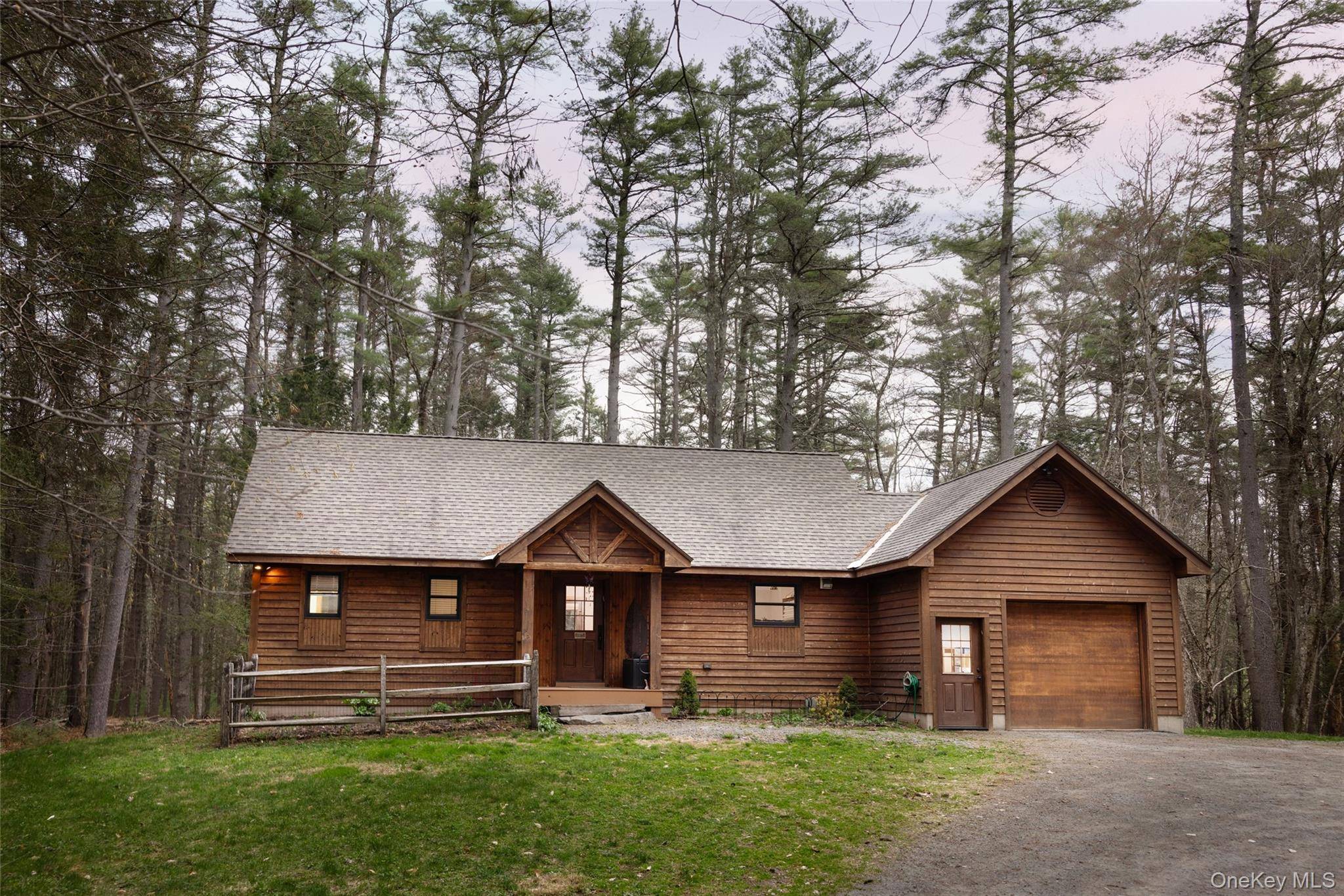 Charming Adirondack Style Cabin on 5 Private Wooded Acres.