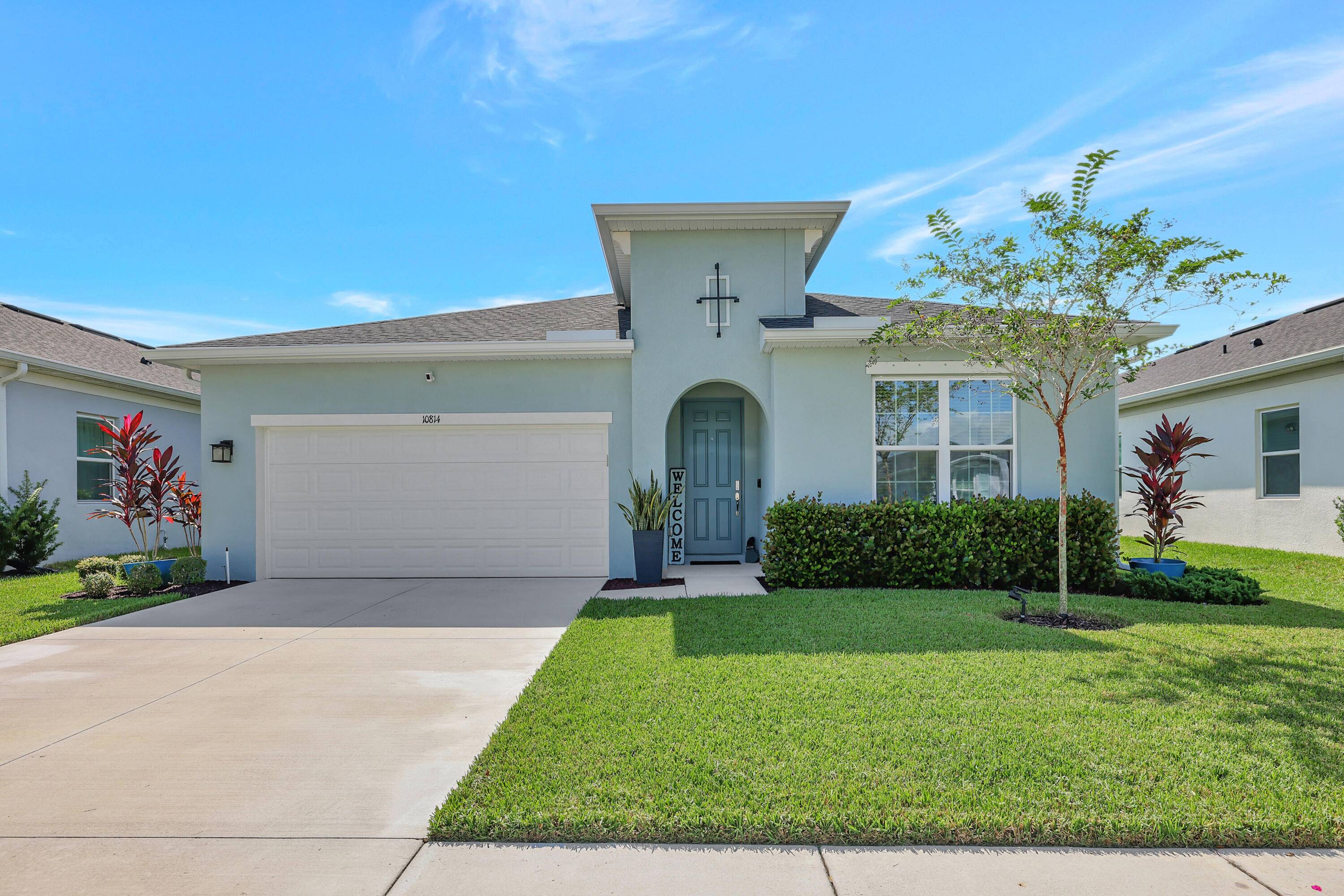Check out this stunning Sabal Model built by Ryan Homes in the beautiful Crosstown Commons Community.