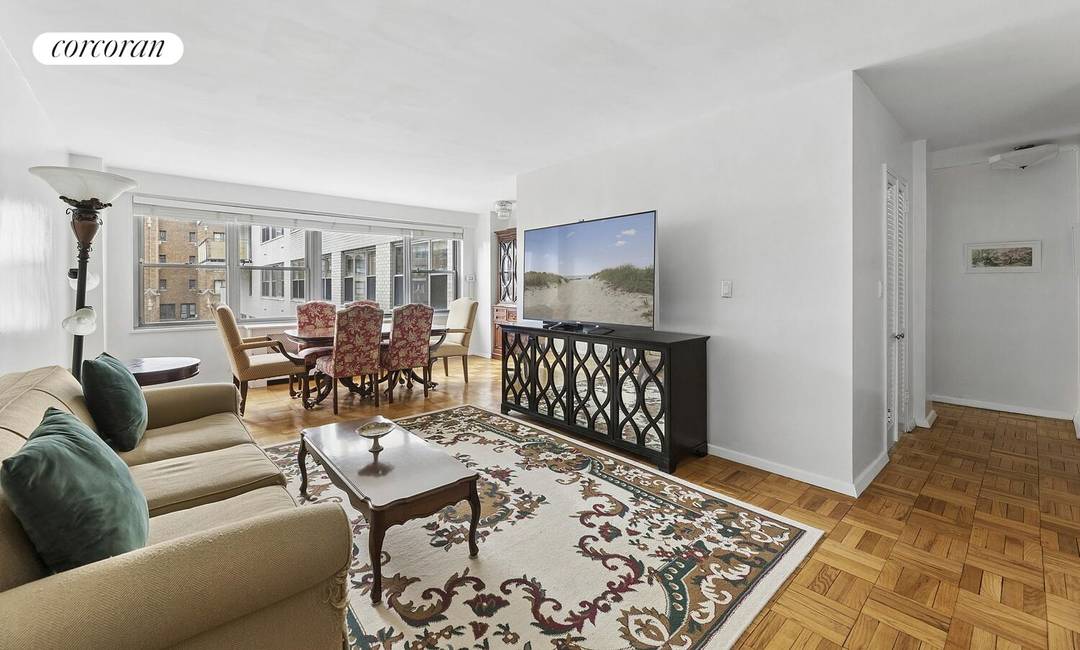 Back on the Market ! Welcome to 15 West 72nd Street, your Central Park sanctuary, nestled in the heart of the Upper West Side !
