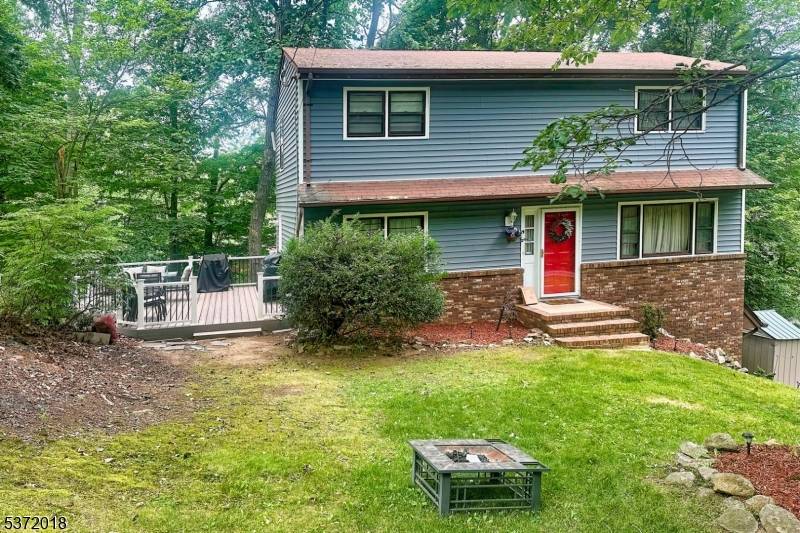 Discover this beautiful 3 bed, 2 bath colonial nestled in sought after White Meadow Lake in Rockaway, NJ.