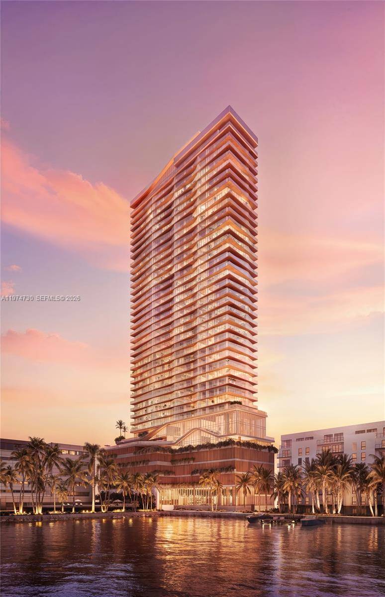 Situated along the Biscayne Bay waterfront in Edgewater, The Cove Residences is a luxury 40 story tower offering a collection of 134 thoughtfully curated homes.