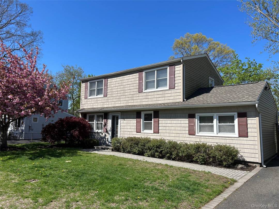 Step into this expansive 6 bedroom Colonial with 2 full baths, including a brand new second floor bath, Brand new sparkling wood floors on second floor, New Washer amp ; ...