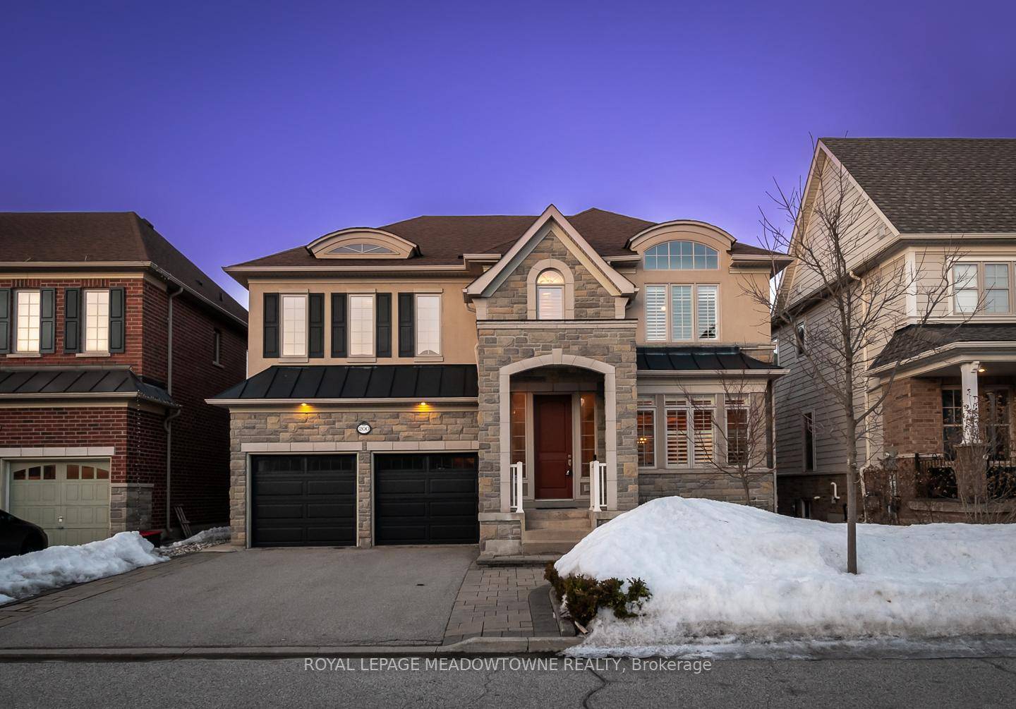Nestled in Scott, Miltons most sought after neighbourhood, this 5 2 bedroom Heathwood home is a masterpiece of design and comfort with over 4, 350sqft of living space.