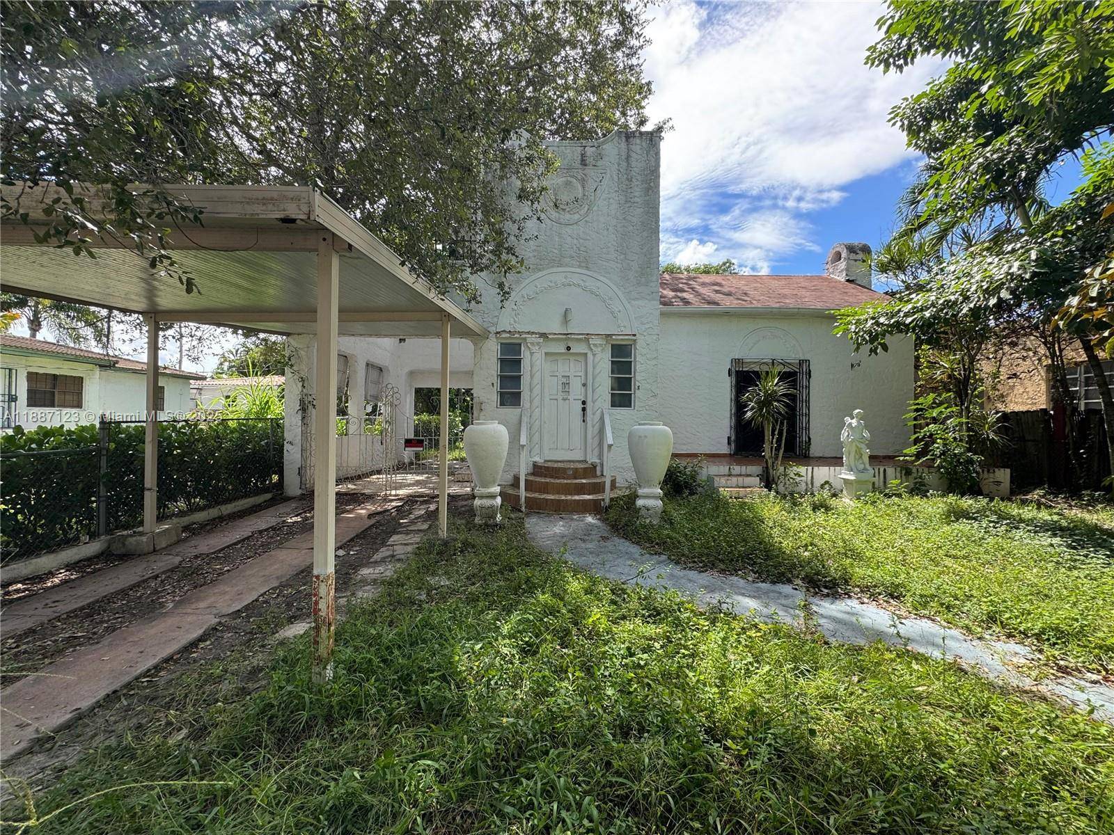 Unique development opportunity in the heart of Shenandoah, Miami.