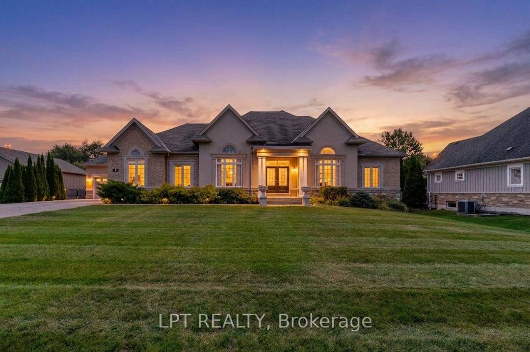 If You Are Looking For An Executive Bungalow In A Prestigious, Private Neighbourhood, Your Search Stops At 5 Wolford Court.