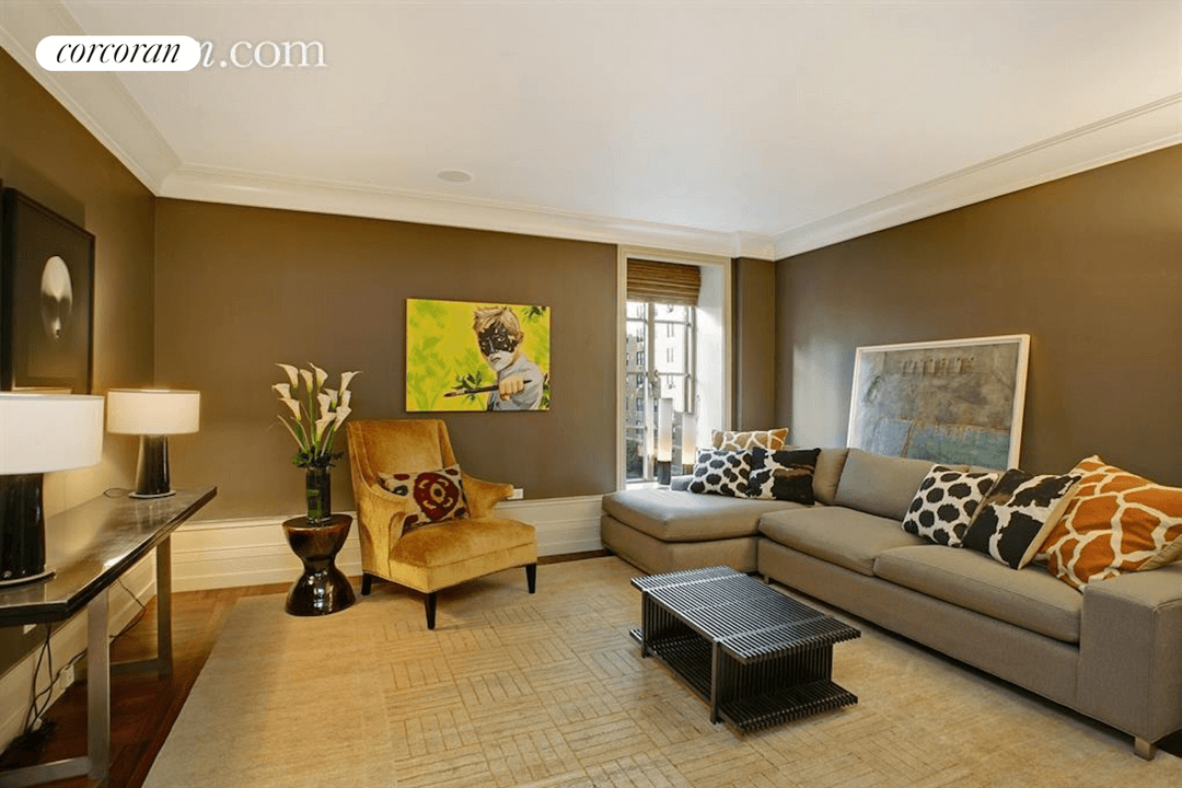 Located in the heart of Lenox Hill on a charming tree lined street, this sophisticated 1 bed, 1 bath condo residence exudes pre war elegance.
