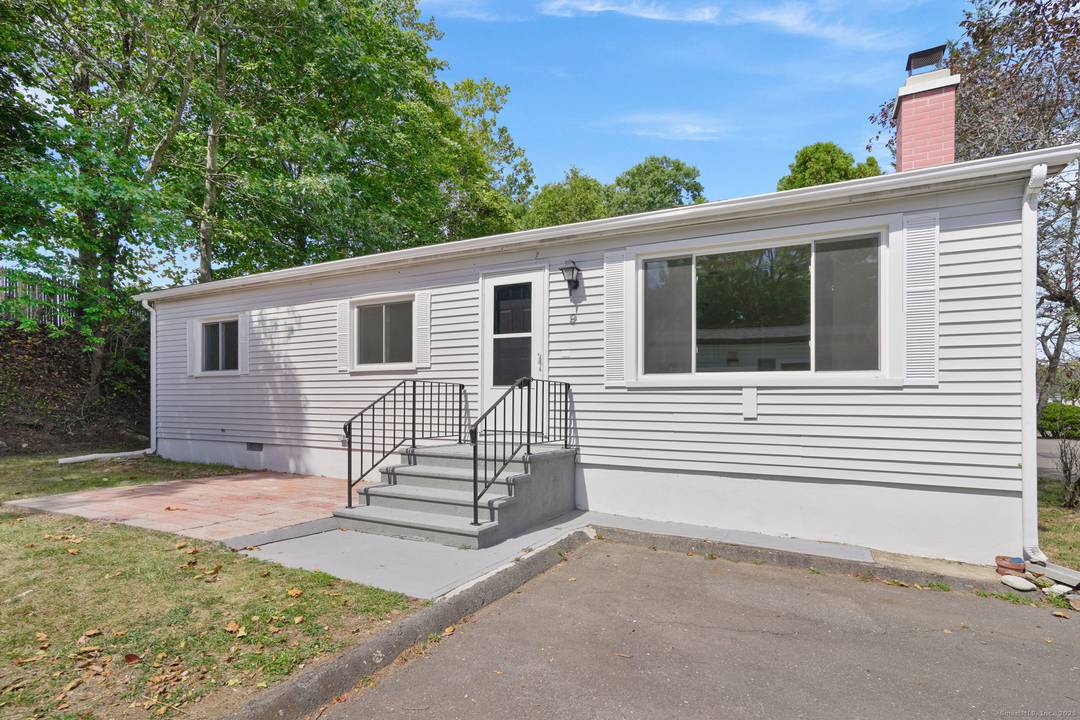 Welcome home to this move in ready 3 bedroom, 1.