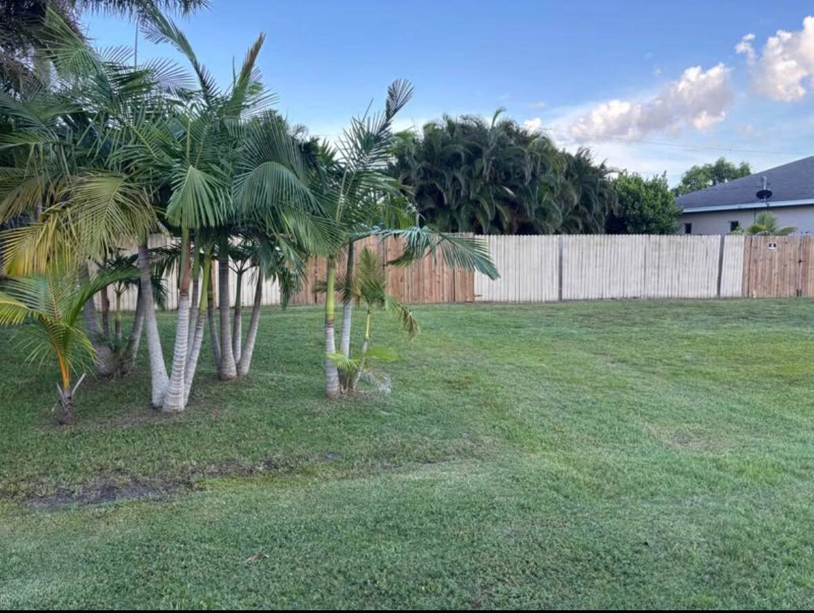 Beautiful Cleared Single Family Vacant Lot located in the Sandhill Crossing Area of Port St Lucie.