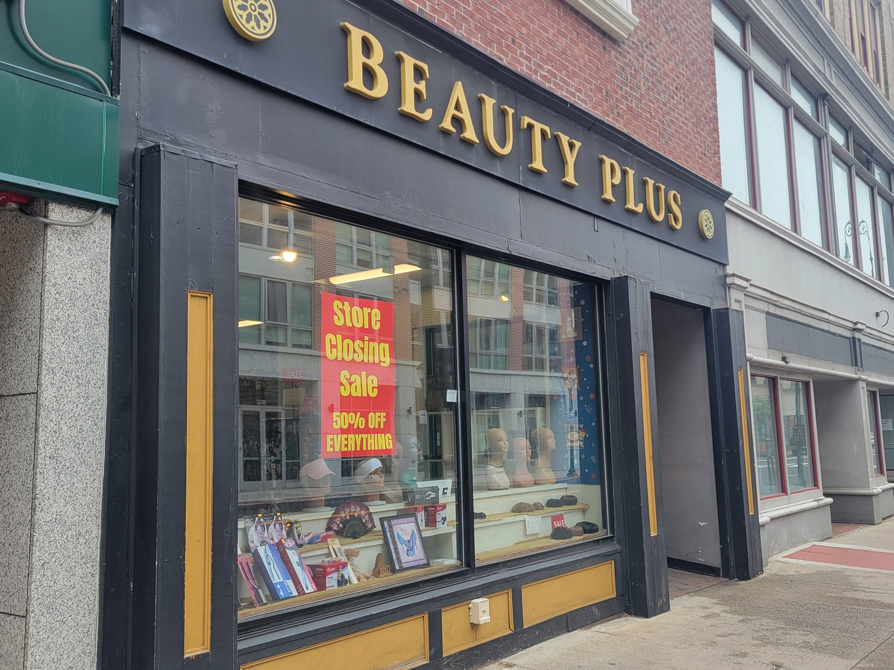 Nestled in the vibrant heart of New Haven, just steps from Yale University, this iconic commercial building on Chapel Street offers a rare opportunity for savvy investors and visionaries.