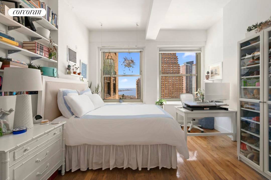 TENANAT OCCUPIED. ALL SHOWINGS REQUIRE 24 HOUR NOTICE.