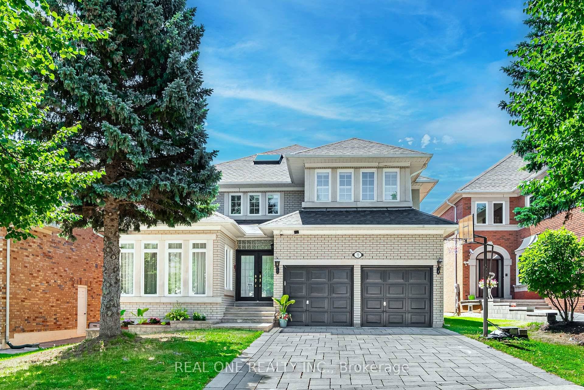 Welcome to 72 Cassandra Crescent, 3925 sqf a landmark residence in the heart of Bayview Hill, the most prestigious enclave.