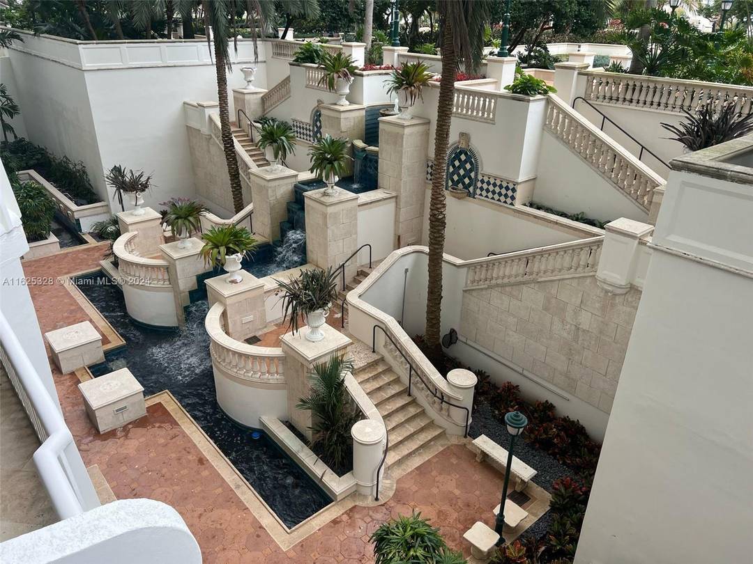 Magnificent 2 Beds amp ; 2 Baths 1750 sq.