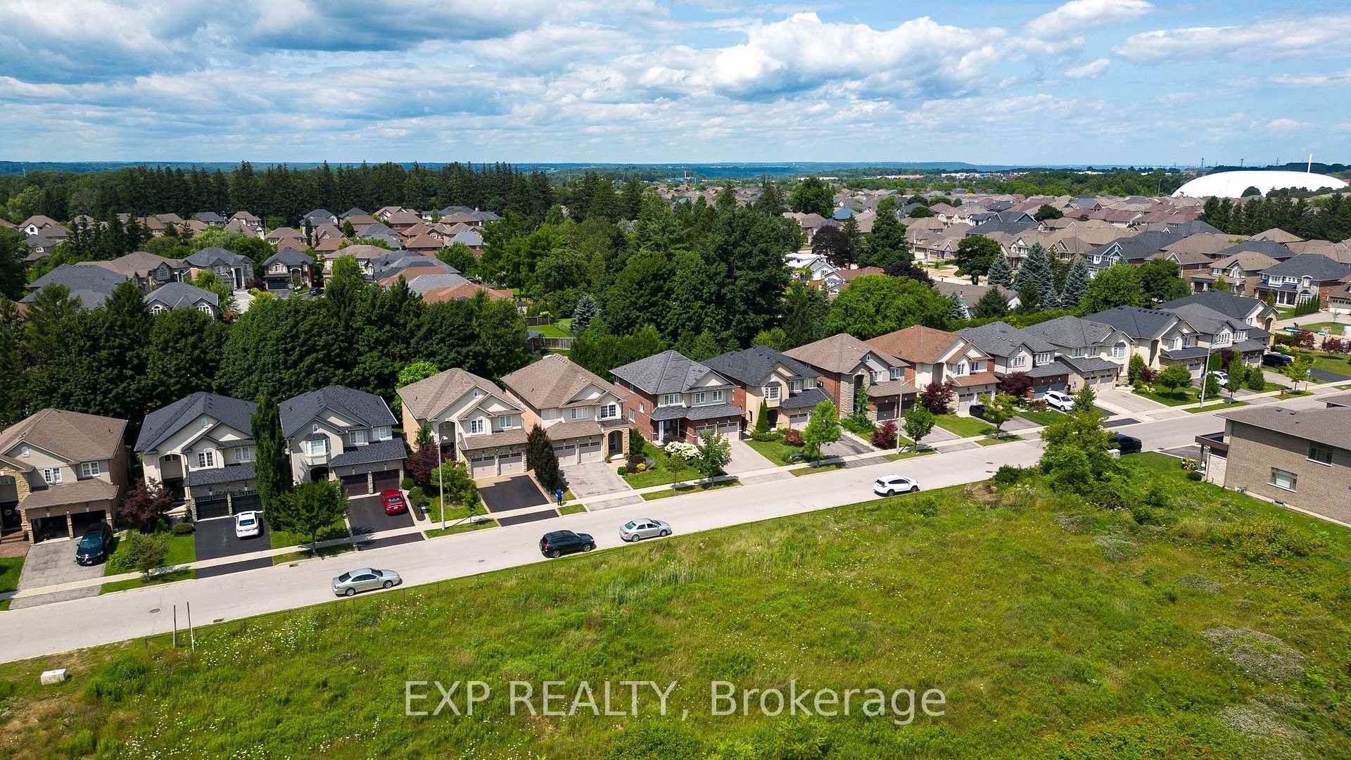 This DETACHED ANCASTER Home with OVER 2300 SF FINISHED BASEMENT offers you AMAZING VALUE Enjoy your Summer ready PRIVATE backyard with composite deck amp ; BBQ hookup.