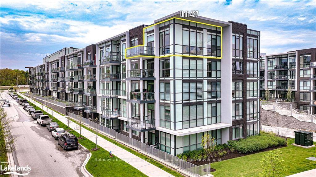 Corner Penthouse suite in new High Point at Friday Harbour.