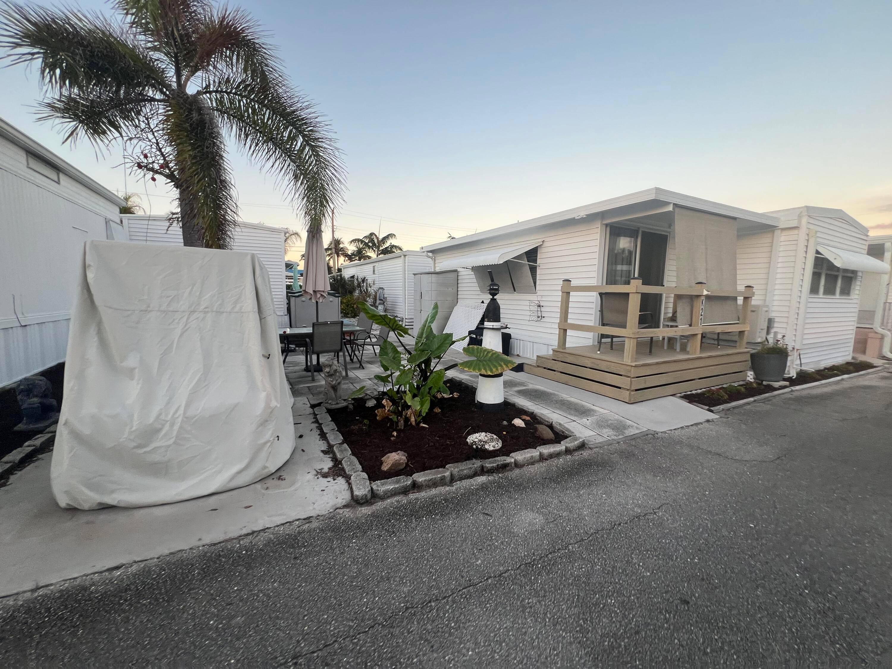 This double lot in Briny Breezes Florida is 21 units to your private beach and boasts 46 shares of stock in Briny Breezes inc.