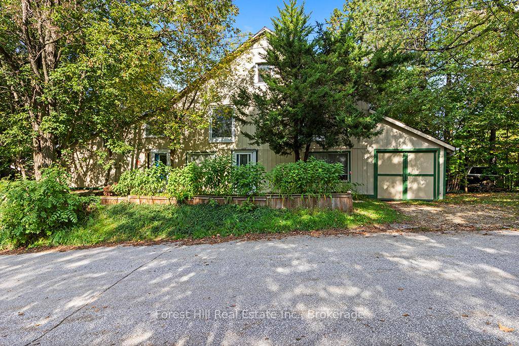 Known locally as The Bee Barn, this one of a kind property was transformed in 1992 by its current owner a mixed media artist with exhibitions across Canada and Europe ...