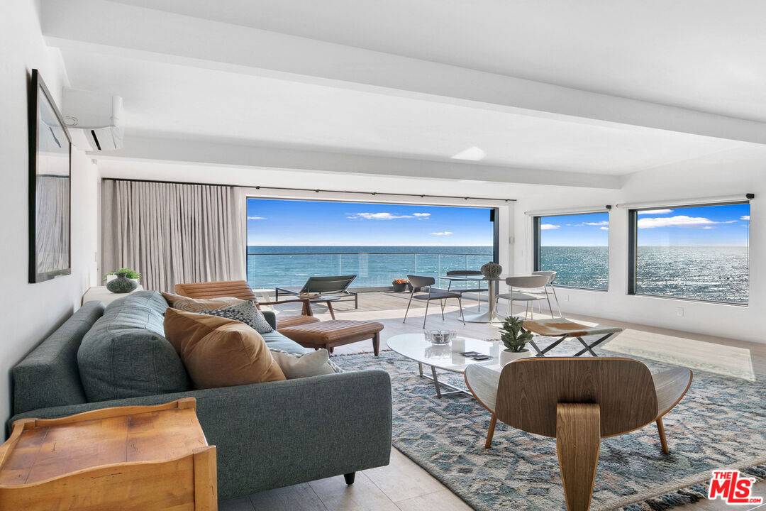 20218  PACIFIC COAST HWY Malibu LA