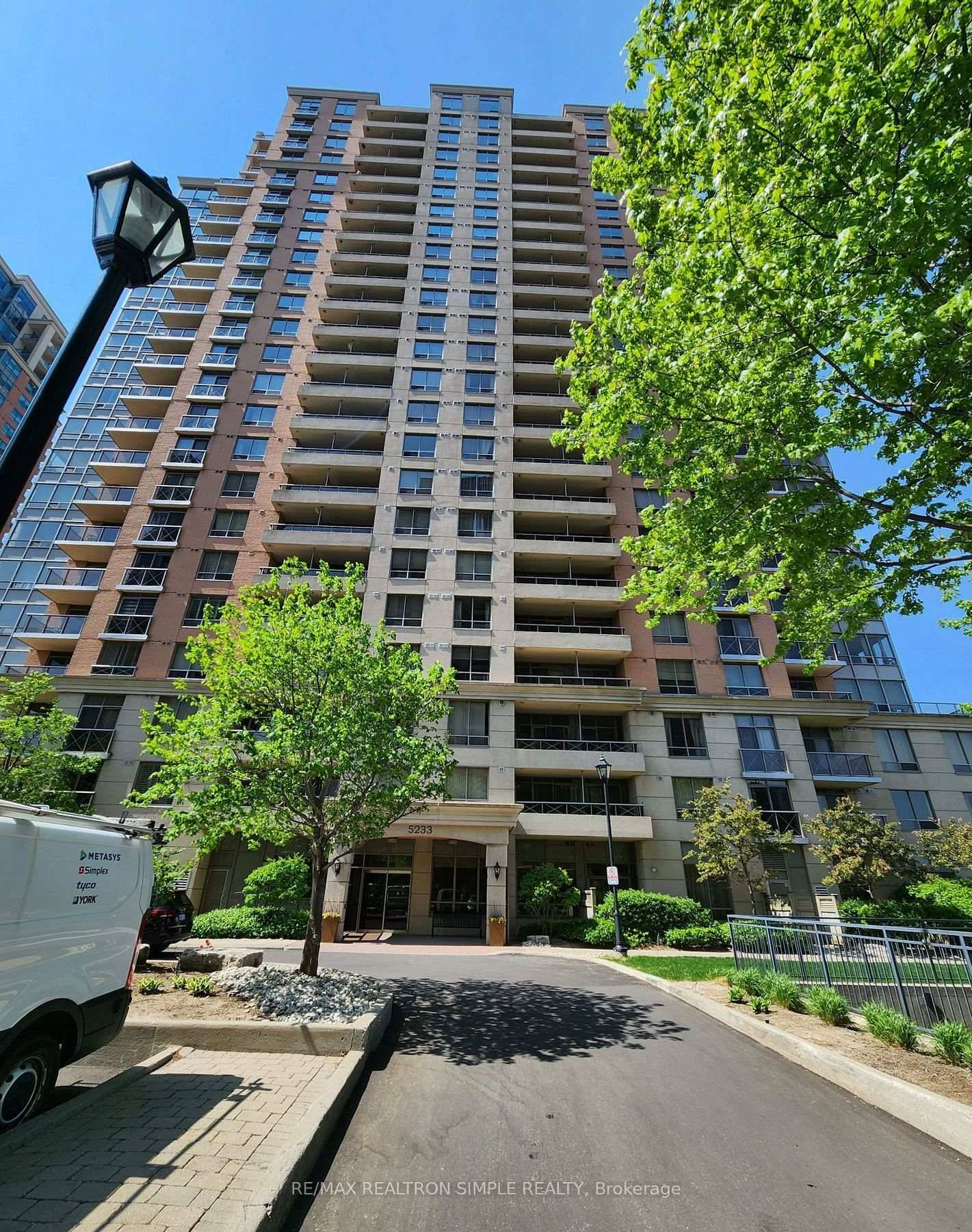 Shared This 2 Bedroom Unit W The Landlord Private Use Of 2nd Bedroom amp ; 2nd Bathroom, Furnished, Share Kitchen, Dining, and Laundry w the Landlord.