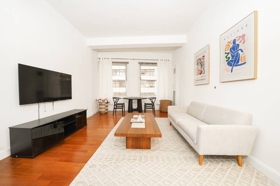 Junior 1 Bedroom at 88 Greenwich Club Residences Timeless Art Deco LuxuryOriginally built in 1929 and converted to designer condominiums in 2007, 88 Greenwich masterfully combines Art Deco heritage with ...