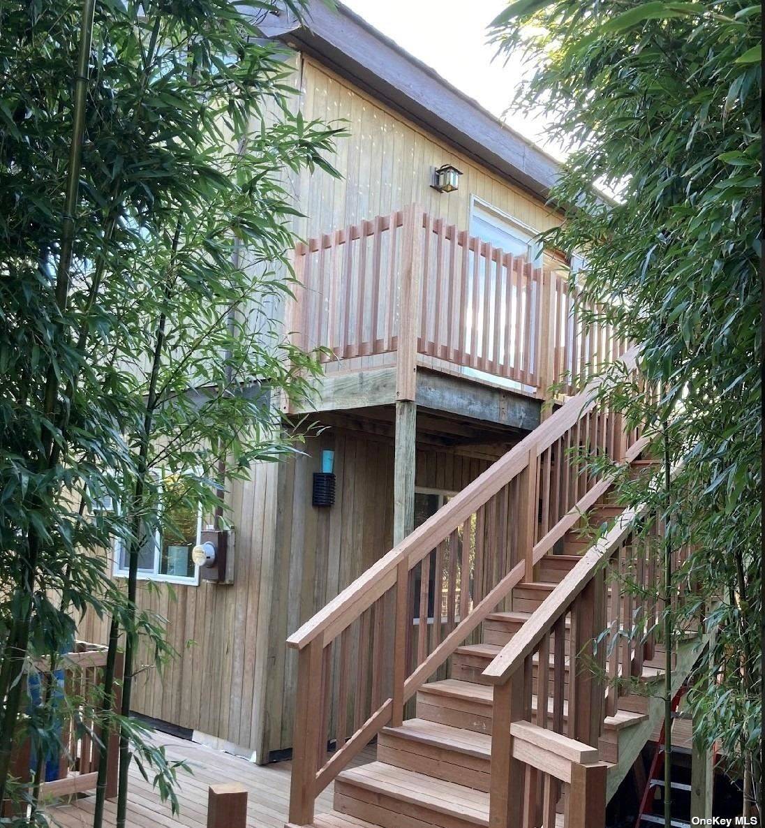 Corneille Estates Bayview home with beautiful sunset views.