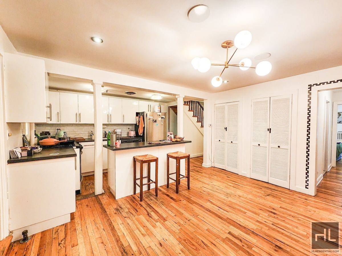 ONE OF A KIND DUPLEX IN FORT GREENE Apartment Features Massive Duplex garden level and basement Private backyard 2 spacious bedrooms on opposite sides of the unit Open Layout 1st ...