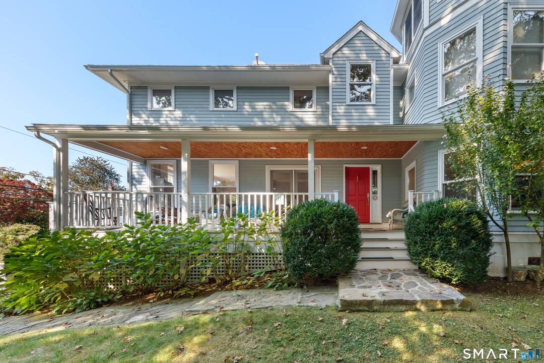 Imagine walking to dinner in Rowayton Village, spending Saturday mornings at the farmers market, and coming home to your own private retreat tucked quietly off the street.