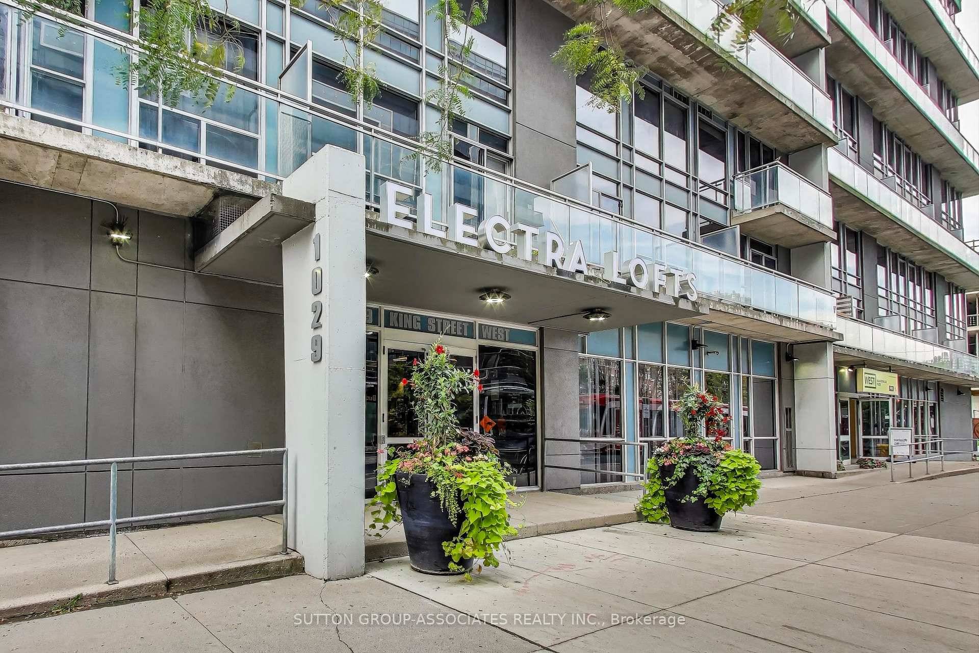 Welcome to Suite 213 at Electra Lofts 1029 King St West, Rarely Available Renovated 2 Bed, 2 Bath Loft Approx.