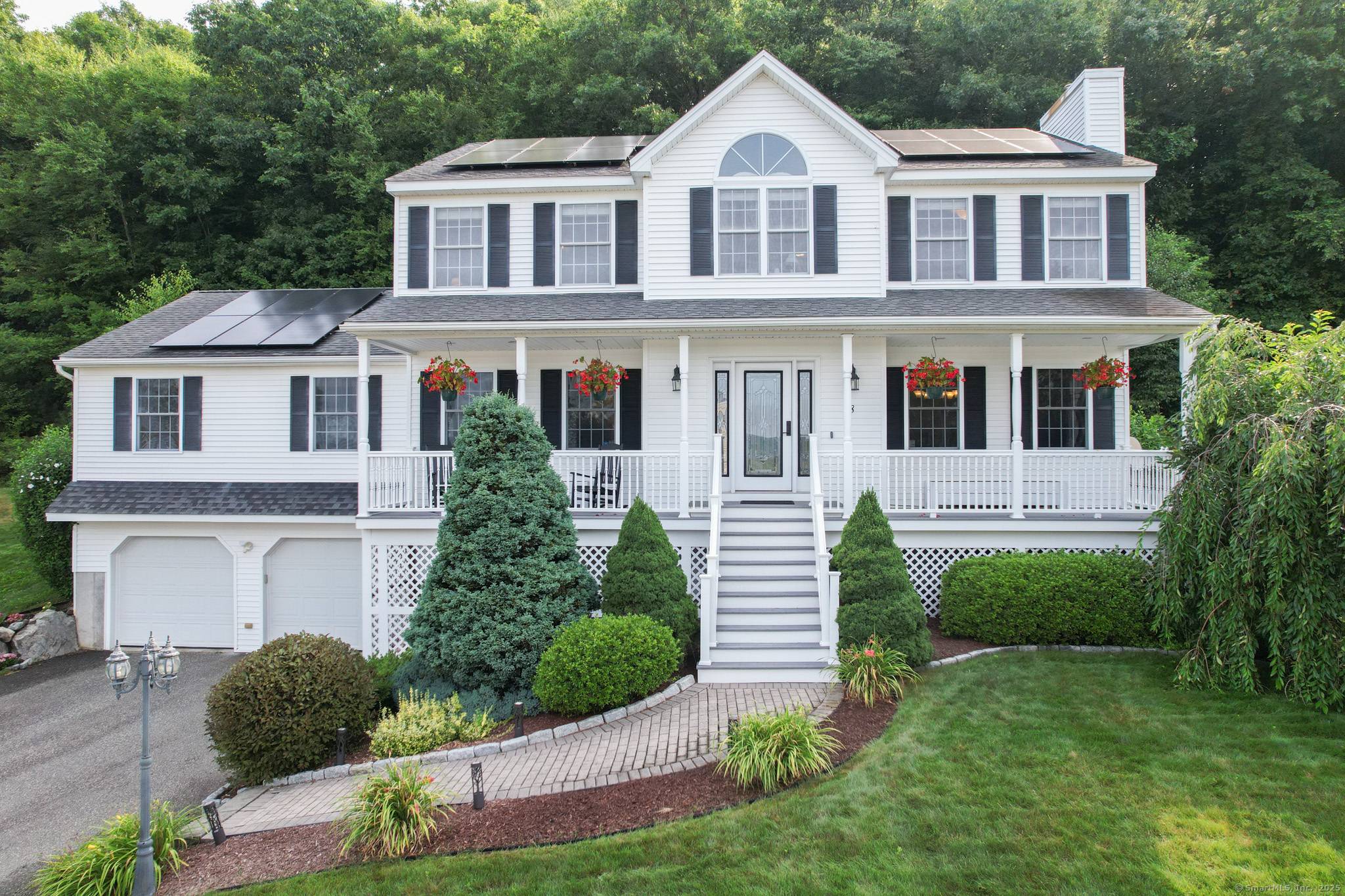 Welcome to this stunning 4 Bedroom, 2.